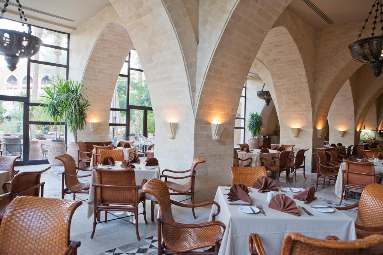 Hotel Grand Waterworld Makadi Family Star - Couples And Families Only Hurghada Esterno foto Restaurant at the Hotel