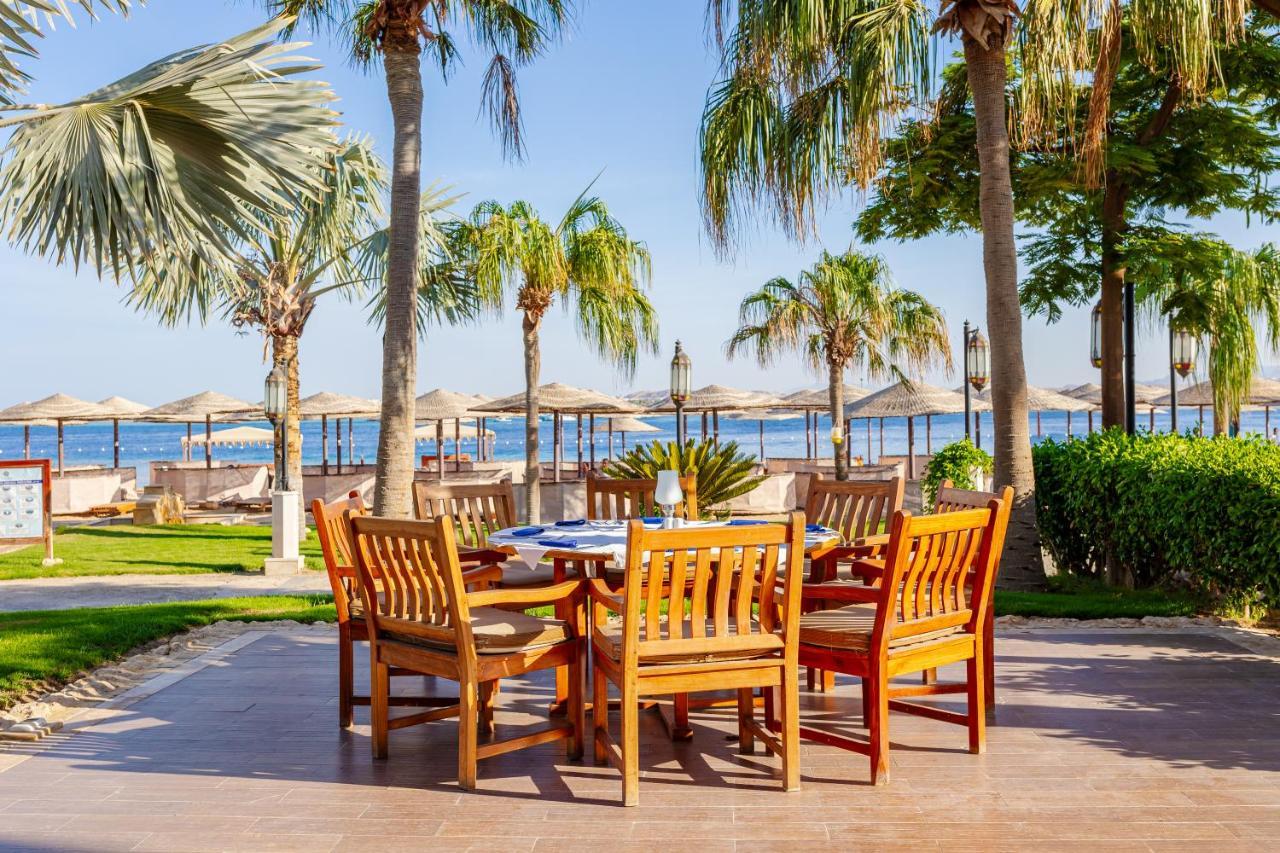 Hotel Grand Waterworld Makadi Family Star - Couples And Families Only Hurghada Esterno foto The beach at the hotel
