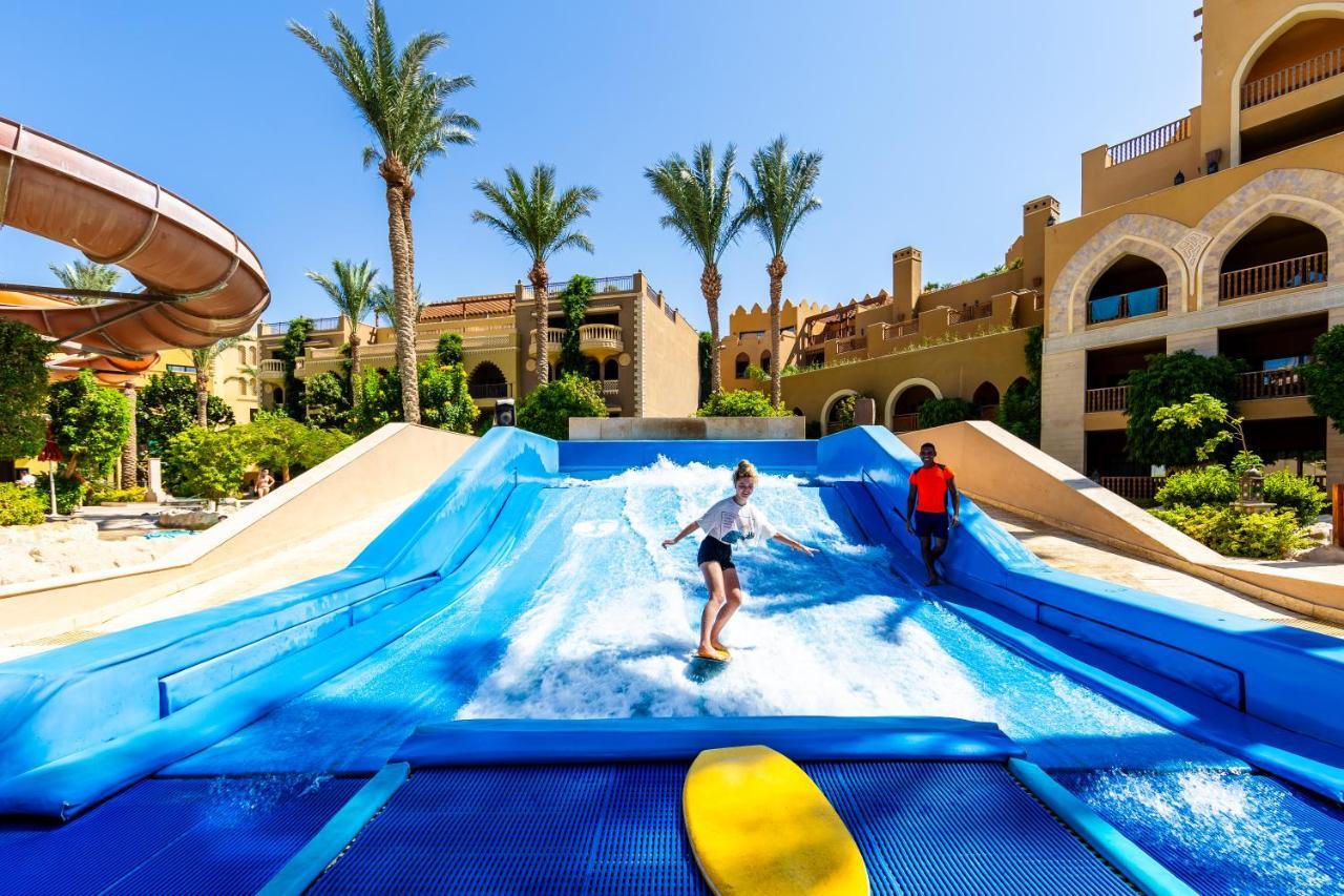 Hotel Grand Waterworld Makadi Family Star - Couples And Families Only Hurghada Esterno foto The FlowRider at the Hilton Sharm El Sheikh